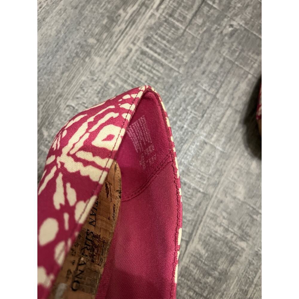 CHRISTIAN SIRIANO Women’s Pink & White Ikat Canvas & Cork Peep Toe Pump Heel 7.5 - Picture 5 of 8